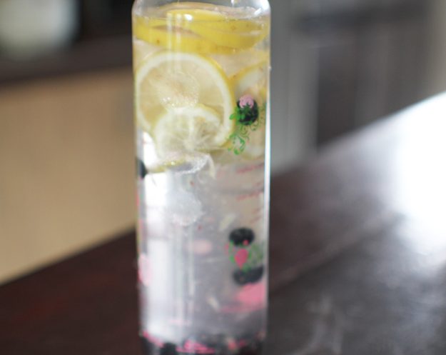 Lemon and Blueberry Detox Water