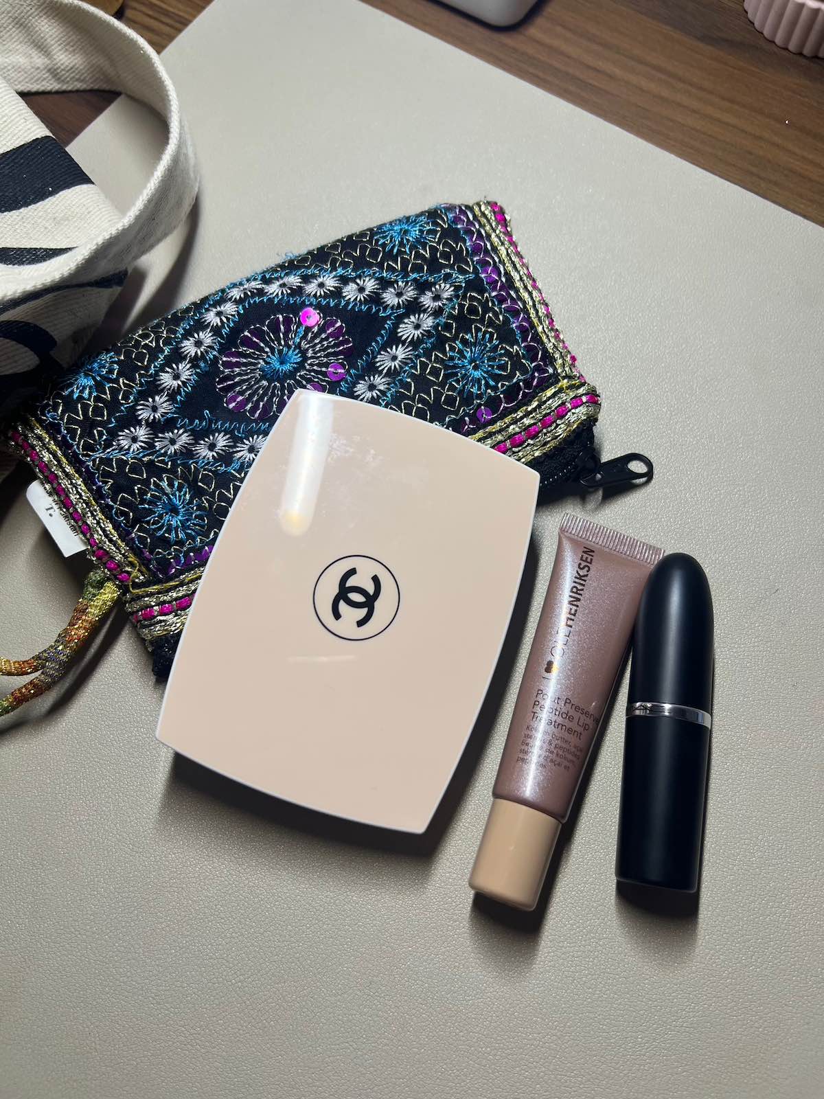 What’s in my tote bag: pilates edition